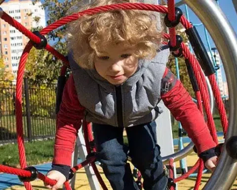 3 tips om buitenspelen in de winter te stimuleren